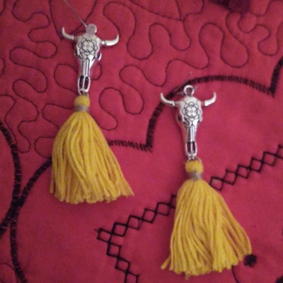 Tassel Earrings - Picture 1 of 4